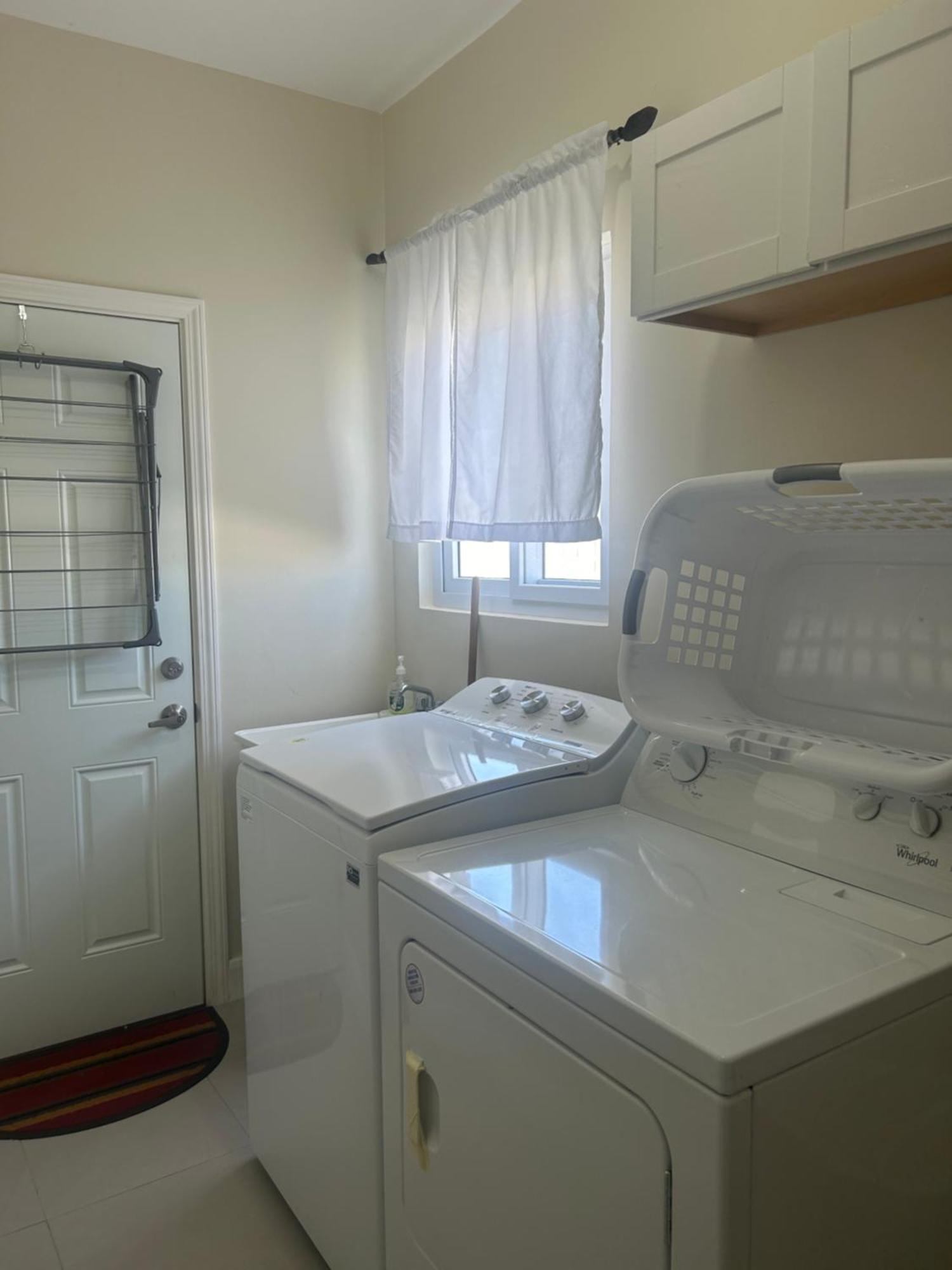 Seamist Villa @Oceanpointe Lucea Comfy 2Br W/Pool Gym & Parking Екстер'єр фото